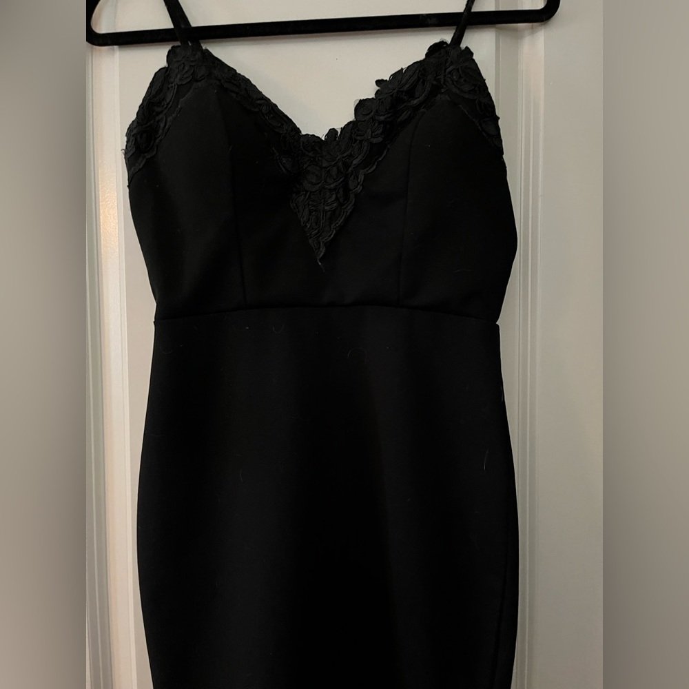 Haute Monde Women’s Black cocktail dress with embroidery size S